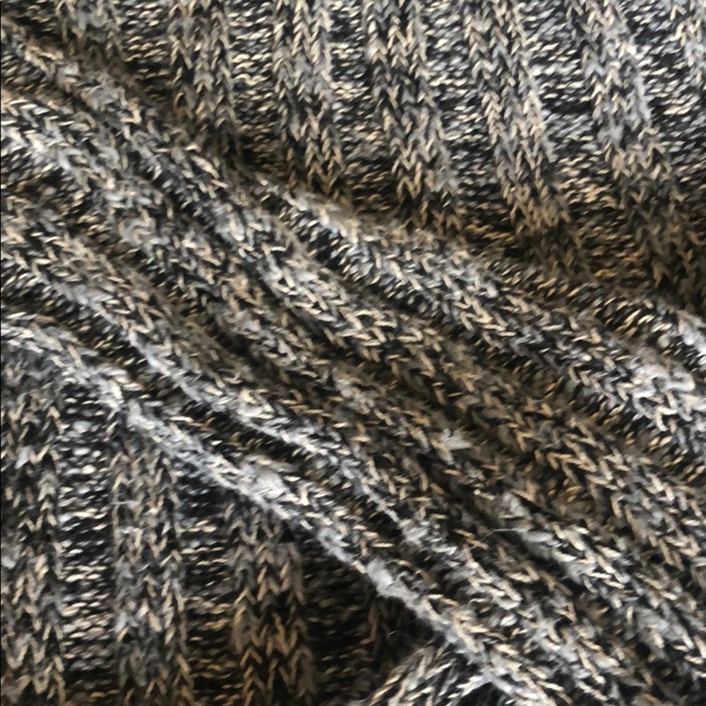 Knit Turtle Neck - Picture 2 of 4